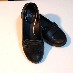 Dansko Slip on Dress Shoes Size 37 Black EUC